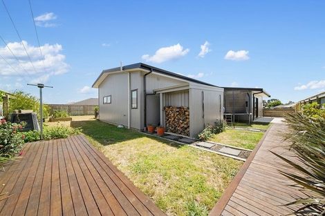 Photo of property in 52 Harbour Crest Drive, Waiuku, 2123