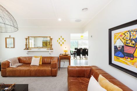Photo of property in 165 Albert Road, Tokomaru, Palmerston North, 4474