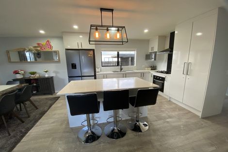 Photo of property in 13a Clarice Place, Takanini, 2112