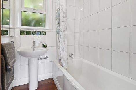 Photo of property in 55 Makara Road, Karori, Wellington, 6012