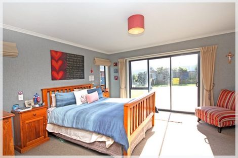 Photo of property in 37 Andrews Street, Foxton Beach, Foxton, 4815