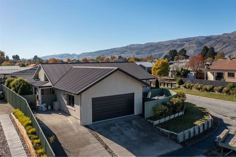 Photo of property in 15a Waenga Drive, Cromwell, 9310
