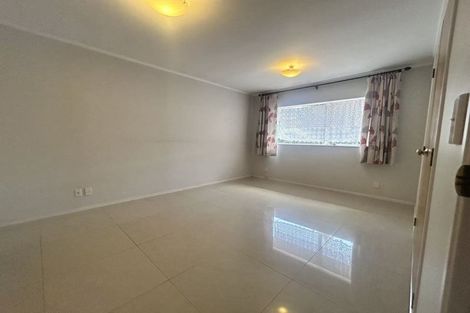 Photo of property in 3/25 Nicholas Road, Somerville, Auckland, 2014