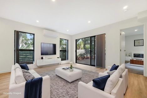Photo of property in 89e Oreil Avenue, West Harbour, Auckland, 0618