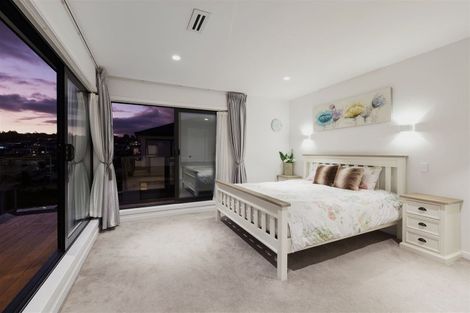 Photo of property in 6 Kina Place, Long Bay, Auckland, 0630