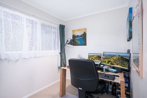 Photo of property in 10 Montrose Road, Kerikeri, 0293