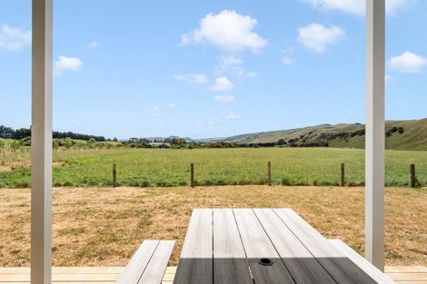 Photo of property in 117e Ruakokoputuna Road, Ruakokoputuna, Martinborough, 5781