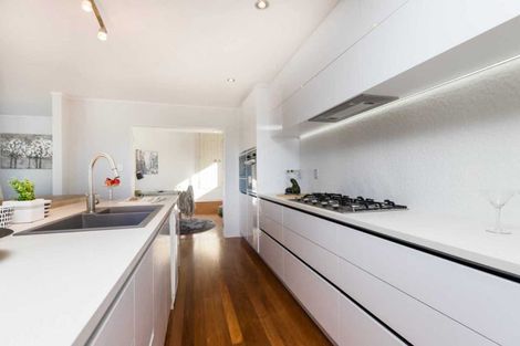 Photo of property in 87 Hendry Avenue, Hillsborough, Auckland, 1042