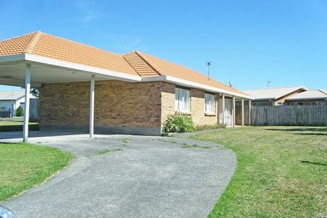 Photo of property in 1 Tullis Place, Burswood, Auckland, 2013