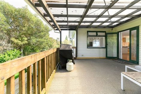 Photo of property in 220 Glengarry Road, Glen Eden, Auckland, 0602