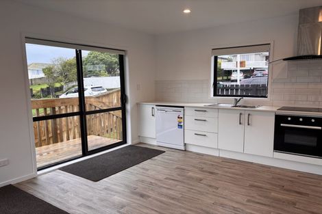Photo of property in 1/23a Tomo Street, New Lynn, Auckland, 0600