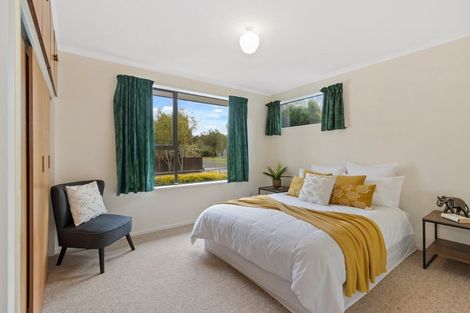 Photo of property in 126 Royal Park Drive, Parklands, Christchurch, 8083