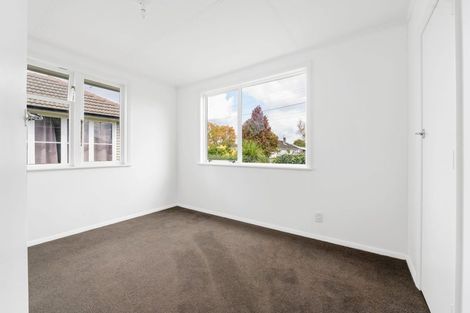 Photo of property in 2 Butler Place, Fairfield, Hamilton, 3214