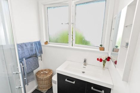 Photo of property in 30 Bibby Street, Waipawa, 4210