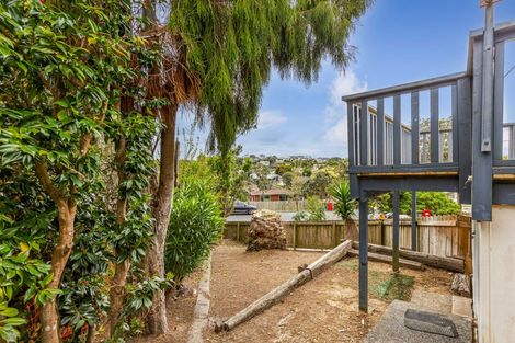 Photo of property in 52 Bay Street, Red Beach, 0932