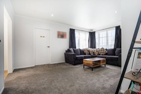 Photo of property in 42 Clyde Crescent, Roslyn, Palmerston North, 4414