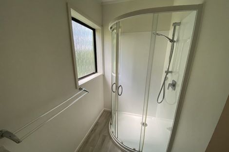 Photo of property in 13 Holiday Road, Stanmore Bay, Whangaparaoa, 0932