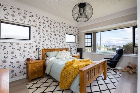 Photo of property in 7 Wicksteed Street, Vogeltown, New Plymouth, 4310