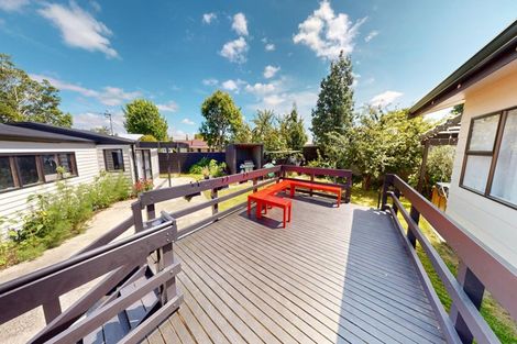 Photo of property in 3 Pryde Place, Feilding, 4702