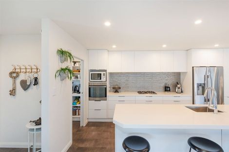 Photo of property in 36 Freedom Drive, Kelvin Grove, Palmerston North, 4414