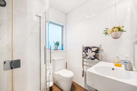 Photo of property in 1/24 Clifton Road, Hauraki, Auckland, 0622