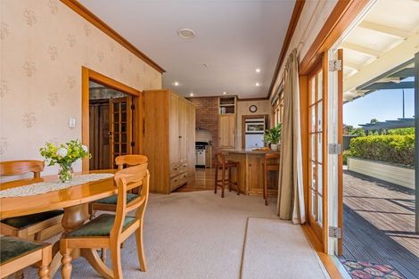 Photo of property in 379 Featherston Street, Palmerston North, 4414