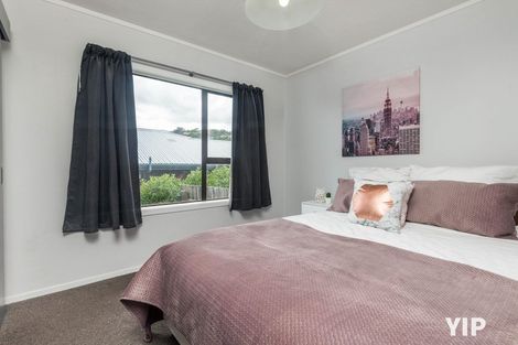 Photo of property in 6a Tarawera Road, Johnsonville, Wellington, 6037