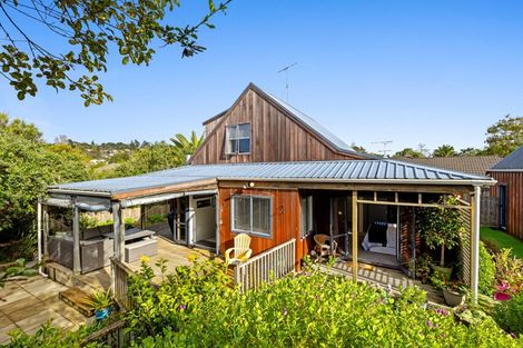 Photo of property in 28 Donald Street, Stanmore Bay, Whangaparaoa, 0932