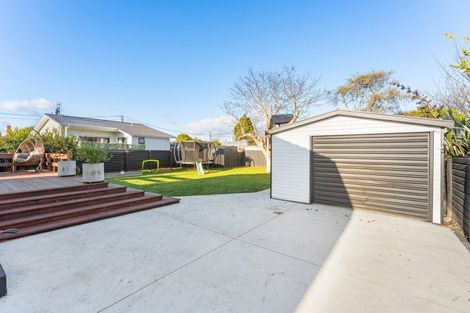 Photo of property in 21 Hadfield Crescent, College Estate, Whanganui, 4500