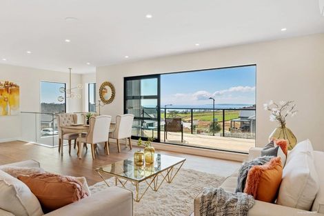 Photo of property in 13 Pacific Heights Road, Orewa, 0931