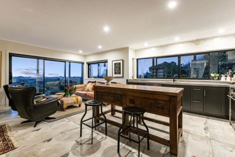 Photo of property in 204 Huia Street, Waikanae, 5391