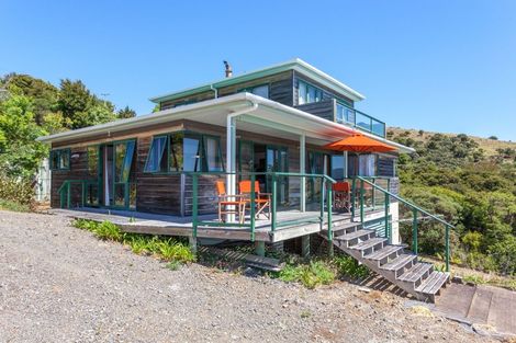 Photo of property in 44 Puriri Road, Te Kouma, Coromandel, 3581