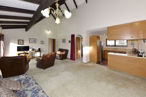 Photo of property in 2/63 Beachville Road, Redcliffs, Christchurch, 8081