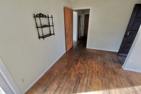 Photo of property in 103 Ennis Avenue, Pakuranga Heights, Auckland, 2010