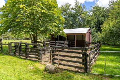 Photo of property in 281f Lees Pakaraka Road, Te Ore Ore, Masterton, 5886