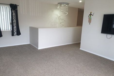 Photo of property in 14 Nandi Lane, Ranui, Auckland, 0612