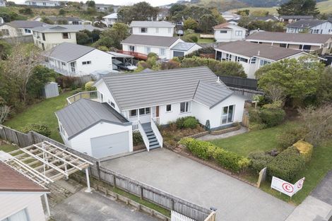 Photo of property in 29 Guadeloupe Crescent, Grenada Village, Wellington, 6037