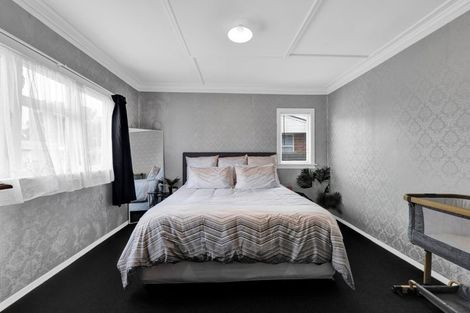 Photo of property in 59 Camberwell Road, Hawera, 4610