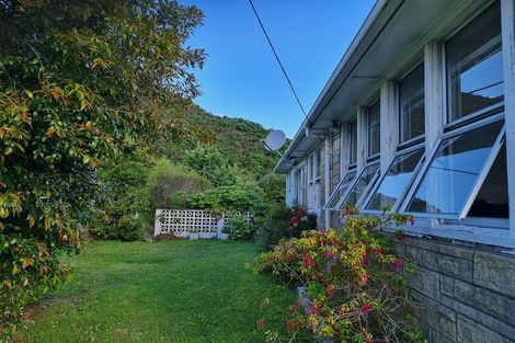 Photo of property in 398 Cambridge Terrace, Naenae, Lower Hutt, 5011