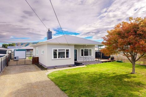 Photo of property in 37 Parsonage Road, Waimate, 7924