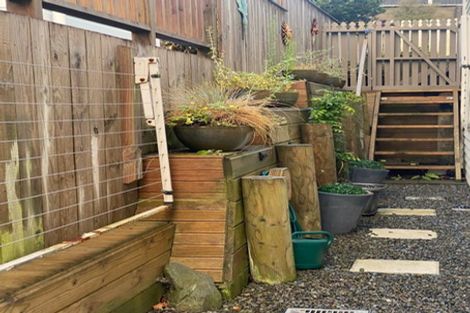 Photo of property in 45 Edinburgh Terrace, Berhampore, Wellington, 6023