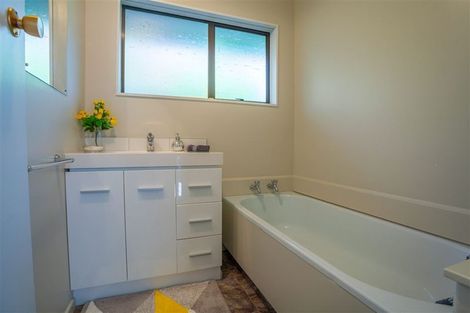 Photo of property in 415 Halswell Road, Halswell, Christchurch, 8025