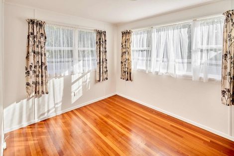 Photo of property in 130 Sievers Grove, Cannons Creek, Porirua, 5024