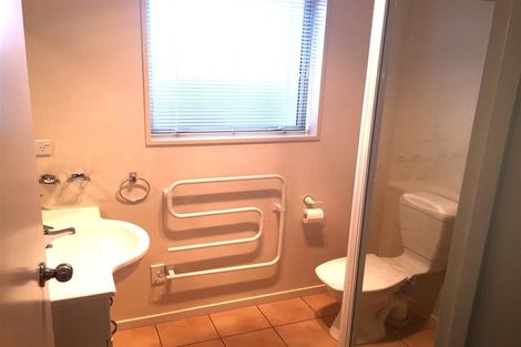 Photo of property in 35c Digby Place, Bromley, Christchurch, 8062