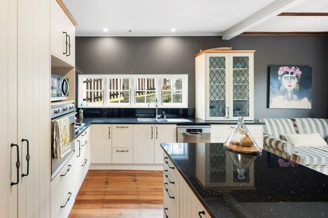 Photo of property in 69 Forest Lake Road, Forest Lake, Hamilton, 3200