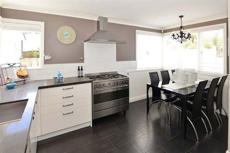 Photo of property in 1047 Whangaparaoa Road, Tindalls Beach, Whangaparaoa, 0930