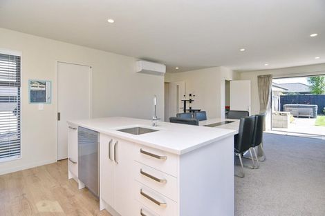 Photo of property in 12b Watkins Drive, Rangiora, 7400