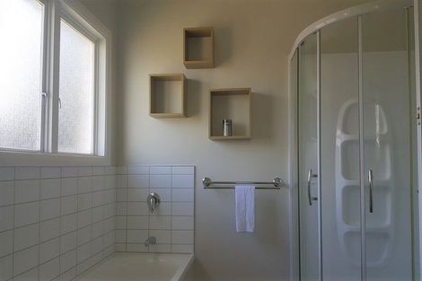 Photo of property in 27 Carey Street, Maeroa, Hamilton, 3200