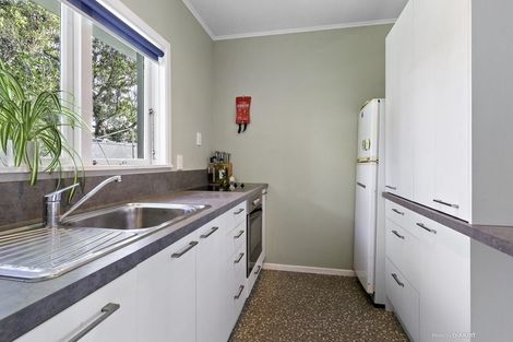 Photo of property in Kingsgate Flats, 10 Austin Street, Mount Victoria, Wellington, 6011