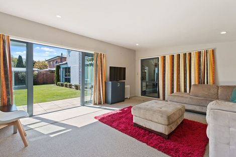 Photo of property in 41a Avonhead Road, Avonhead, Christchurch, 8042